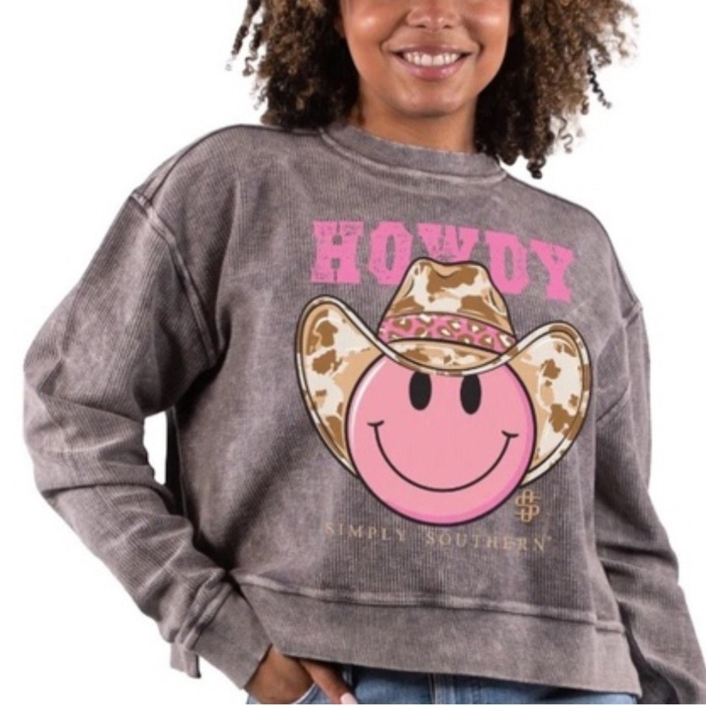 Simply Southern Oversize Howdy Cowgirl Western Gray‎ Acid Wash Crop Shirt Small